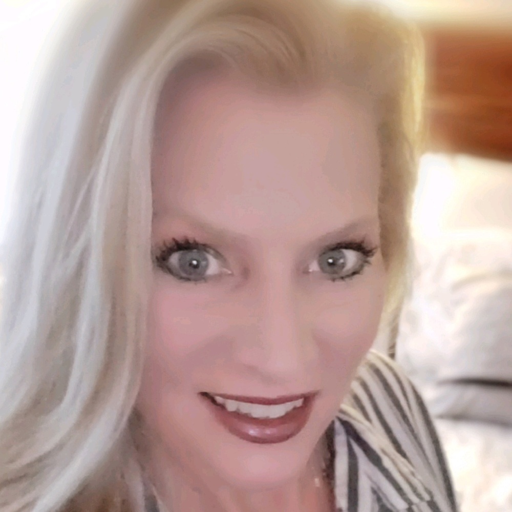 Meet your Posher, Sharon